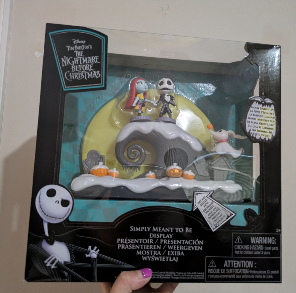 Disney The Nightmare Before Christmas Jack and Sally Meant To Be Display New!